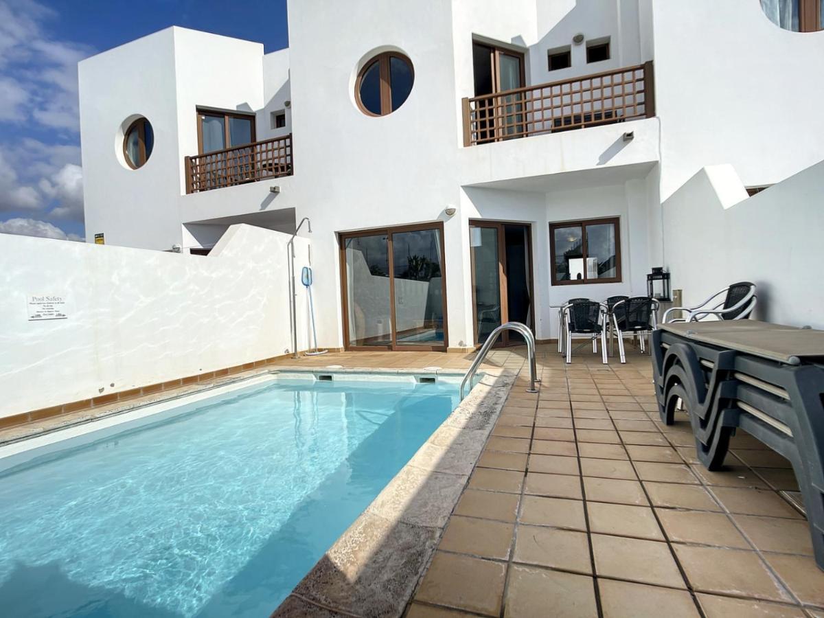 Villa Rosa Gadis กอสตา เตกีสเซ ภายนอก รูปภาพ